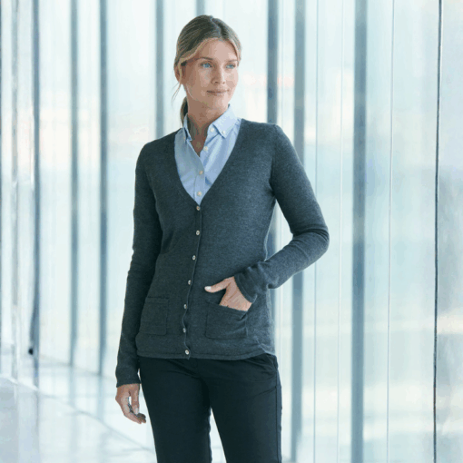 Henbury Women's v-button cardigan 2 Henbury Women's v-button cardigan