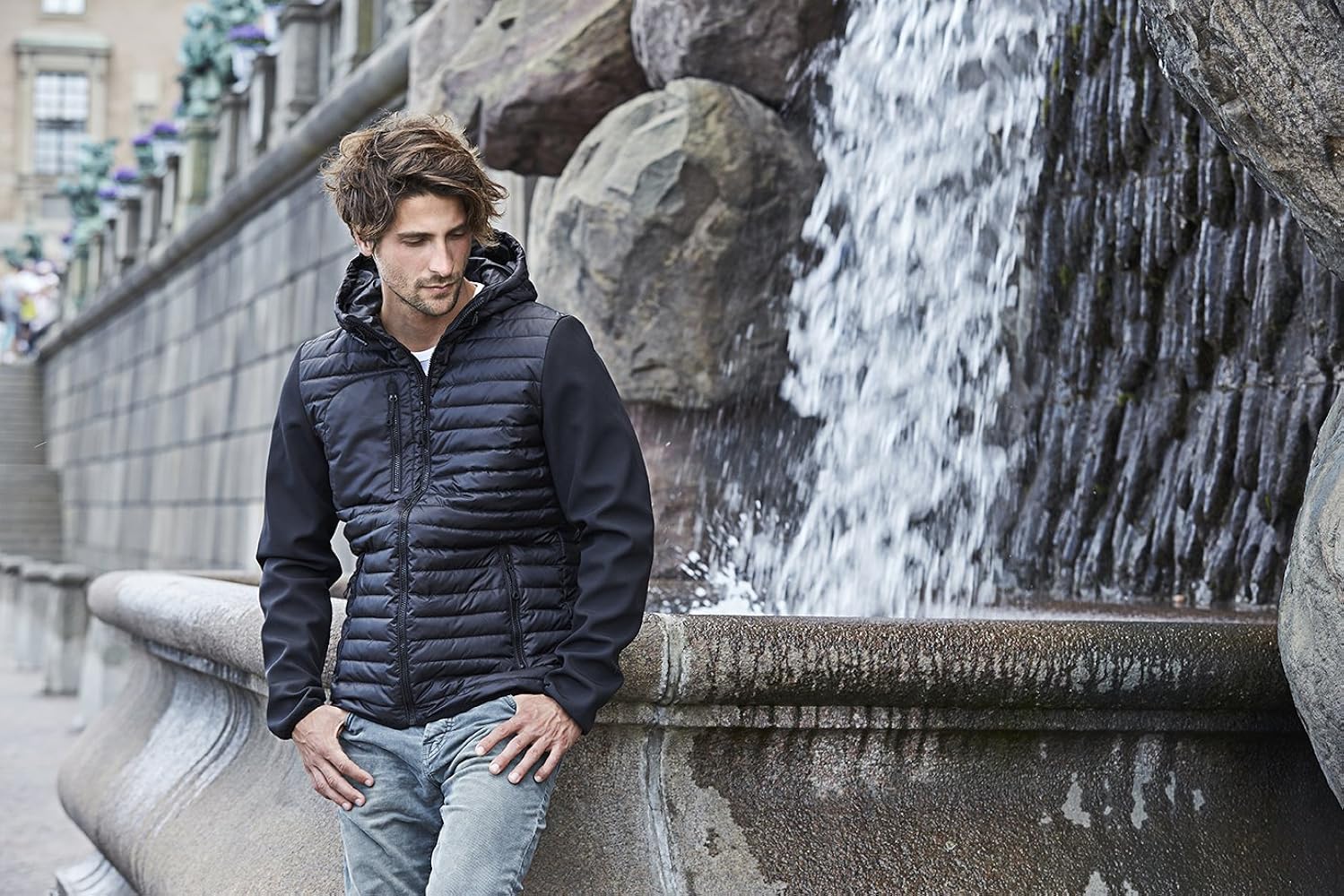 81wK8oSCO1L. AC UY1000 - Why Branded Workwear Jackets Matter More Than You Think: A Business Guide to Workwear for the Cold Season